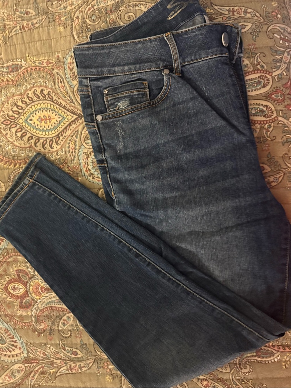 Seven7 Women's Skinny Jeans in Dark Blue Wash LIKE NEW CONDITION!!!